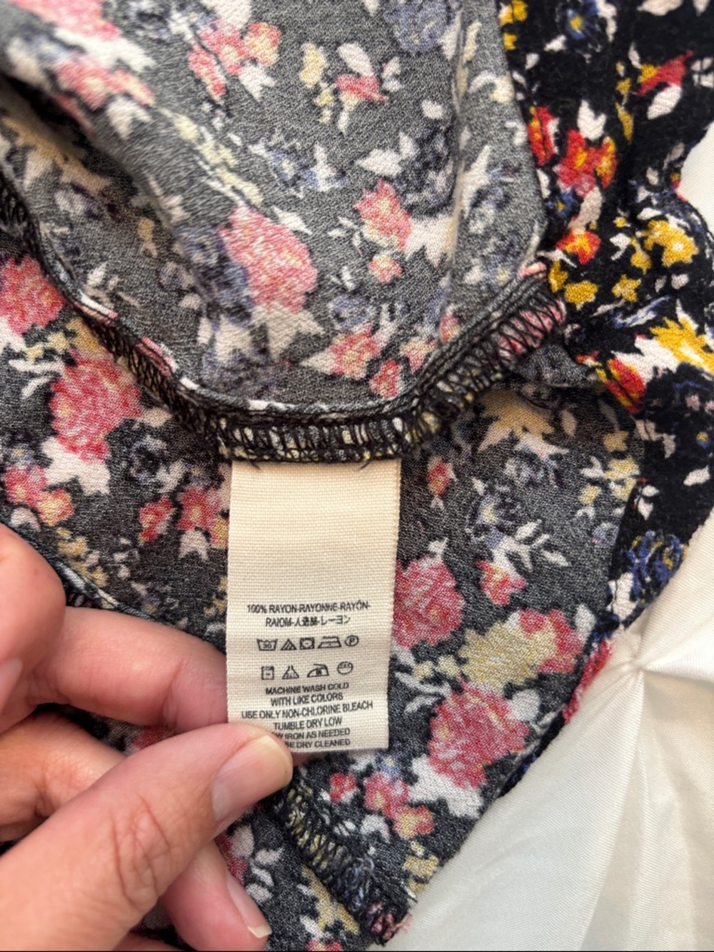 Free People Black & Mixed Colors Wildflower Fields Boho Mixed Print Tunic Sz Med - Picture 7 of 7